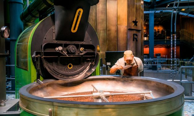 Galerie: Starbucks Reserve Roastery in Mailand